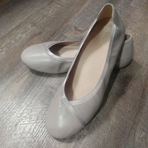 Vionic flats